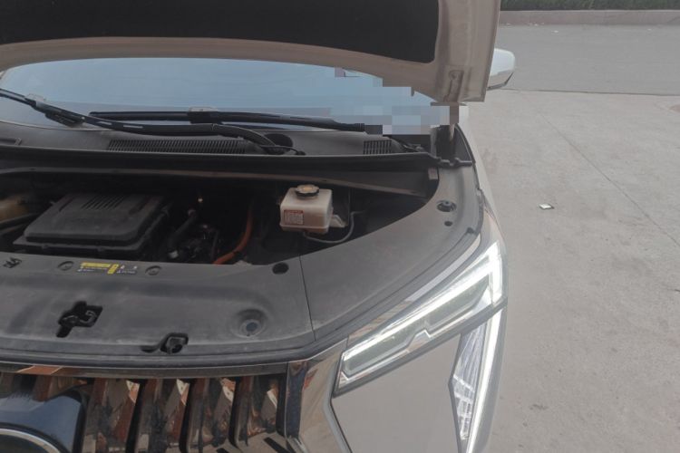 Used GAC Trumpchi M8 2023 Zongshi Series Dual-Motor YuZun Edition Engine Bay Left