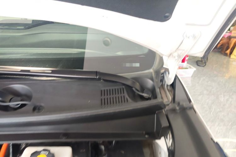 Used GAC Trumpchi M8 2023 Zongshi Series Dual-Motor YuZun Edition Engine Bay Left