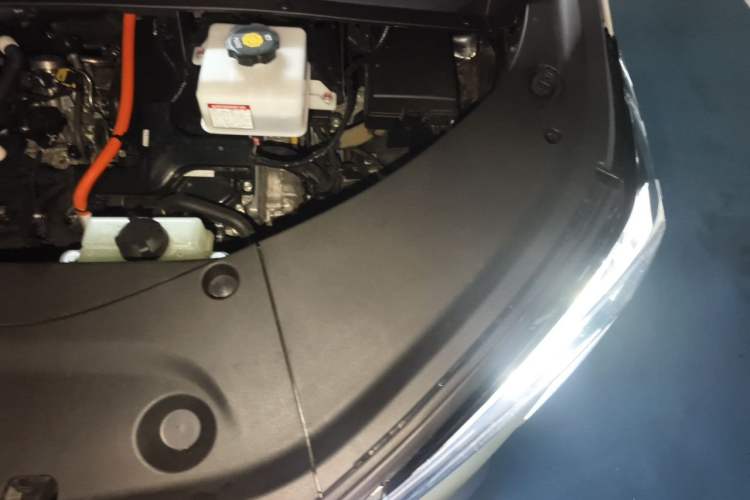 Used GAC Trumpchi M8 2023 Zongshi Series Dual-Motor YuZun Edition Engine Bay Left
