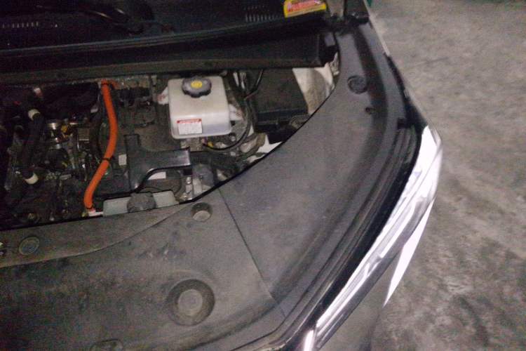 Used GAC Trumpchi M8 2023 Zongshi Series Dual-Motor YuZun Edition Engine Bay Left