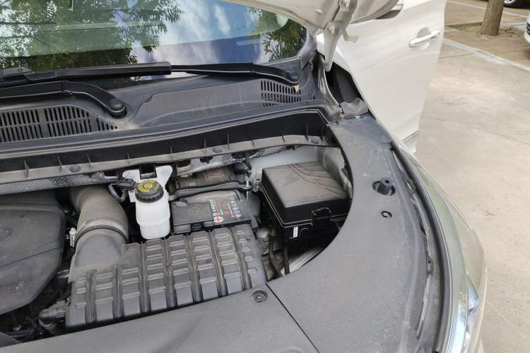 Used GAC Trumpchi M8 2023 Lingxiu Series 390T Deluxe Edition Engine Bay Left