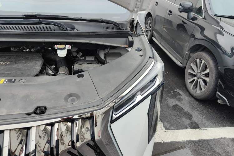 Used GAC Trumpchi M8 2023 Zongshi Series 400T Ultimate Edition Engine Bay Left