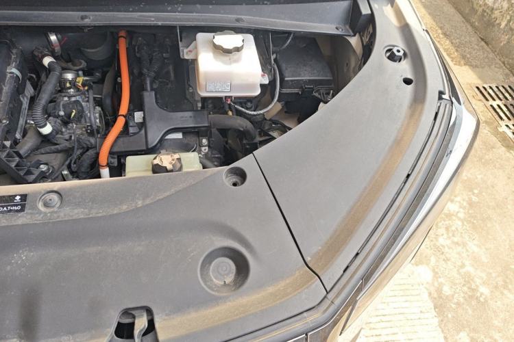 Used GAC Trumpchi M8 2023 Zongshi Series Dual-Motor Supreme Edition Engine Bay Left