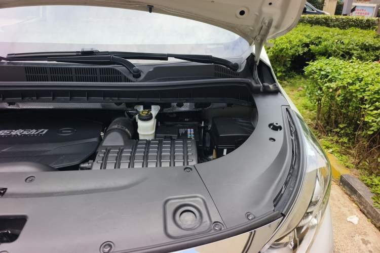 Used GAC Trumpchi M8 2023 Lingxiu Series 390T Luxury Edition Engine Bay Left