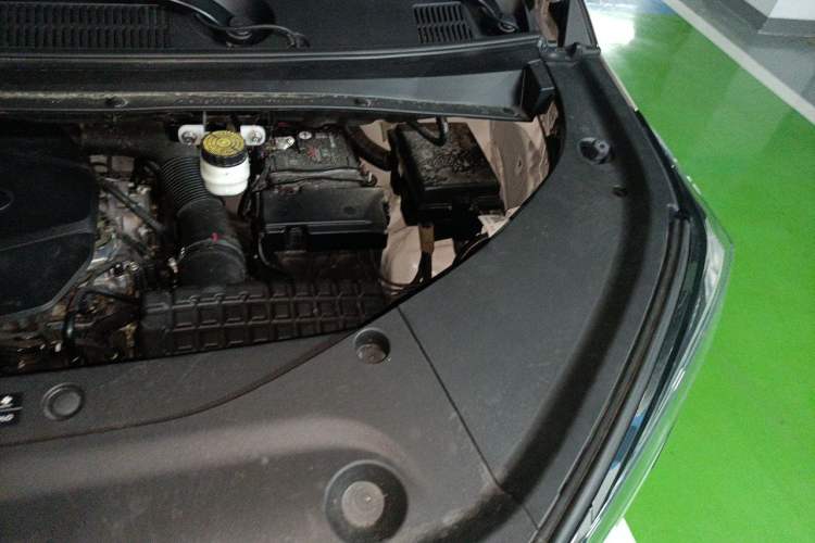 Used GAC Trumpchi M8 2023 Zongshi Series 400T Flagship Edition Engine Bay Left