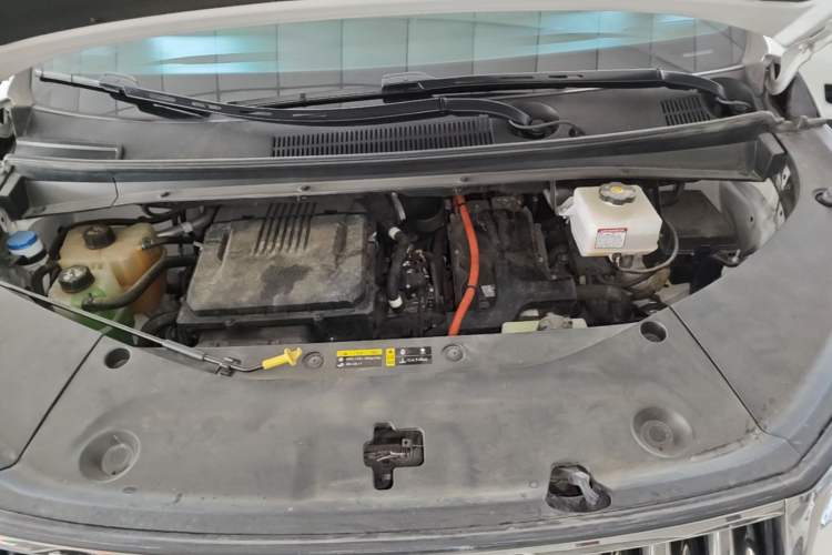 Used GAC Trumpchi M8 2023 Zongshi Series Dual-Motor Supreme Edition Engine Bay