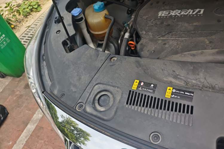 Used GAC Trumpchi M8 2023 Lingxiu Series 390T Prestige Edition Engine Bay Right