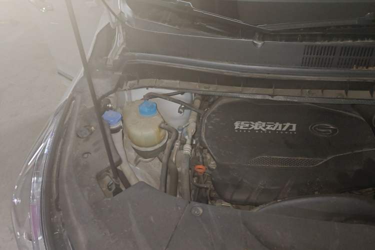 Used GAC Trumpchi M8 2023 Lingxiu Series 390T Deluxe Edition Engine Bay Right