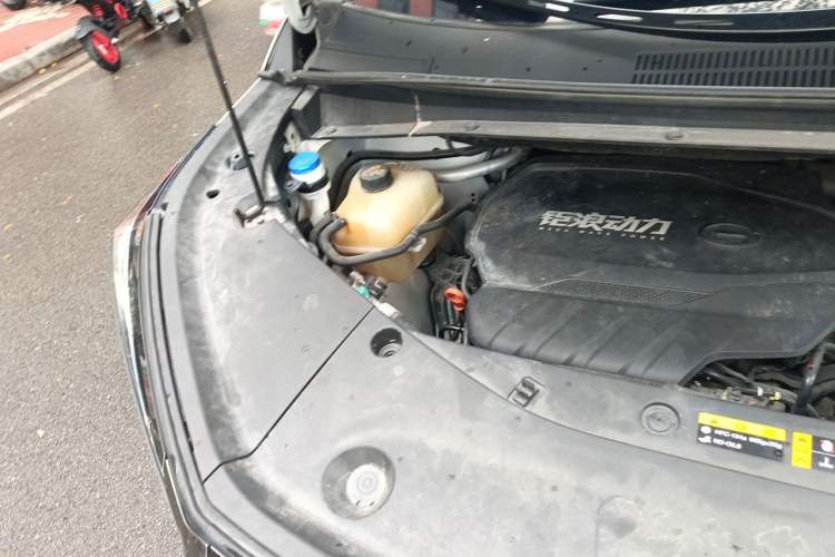 Used GAC Trumpchi M8 2023 Zongshi Series 400T Ultimate Edition Engine Bay Right