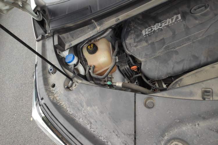 Used GAC Trumpchi M8 2023 Zongshi Series 400T Flagship Edition Engine Bay Right