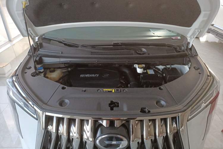 Used GAC Trumpchi M8 2023 Zongshi Series 400T Flagship Edition Engine Bay