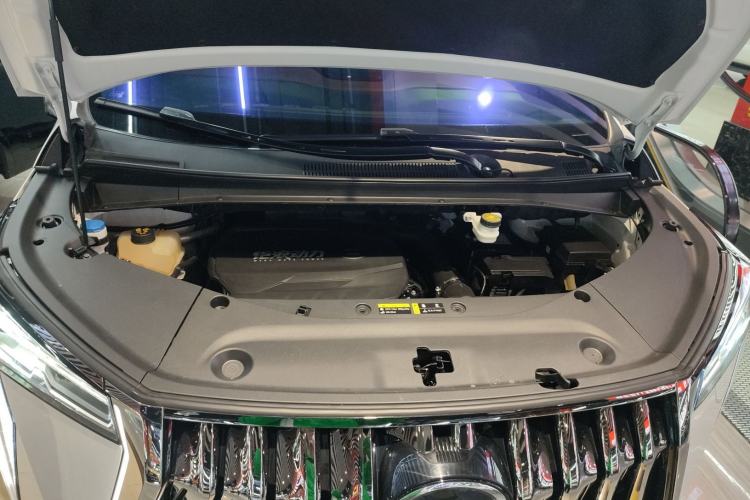 Used GAC Trumpchi M8 2023 Zongshi Series 400T Flagship Edition Engine Bay