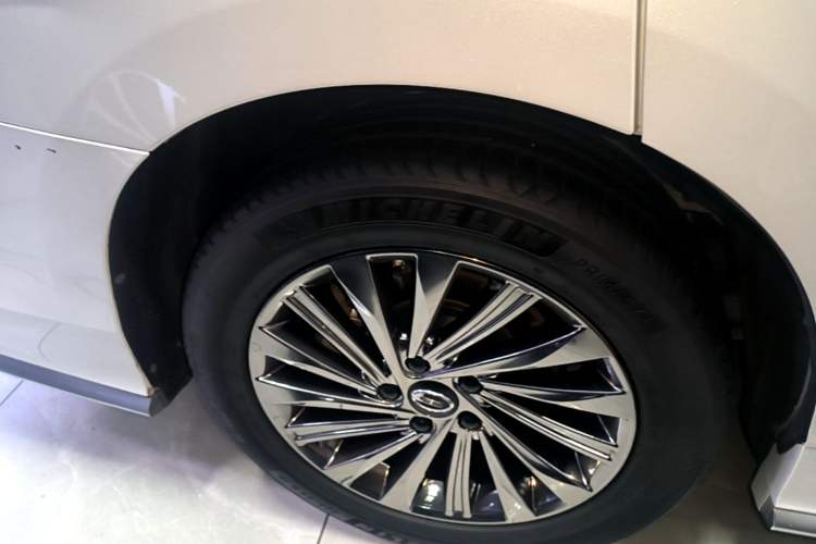 Used GAC Trumpchi M8 2023 Master Series 390T Ultimate Edition Exterior 2