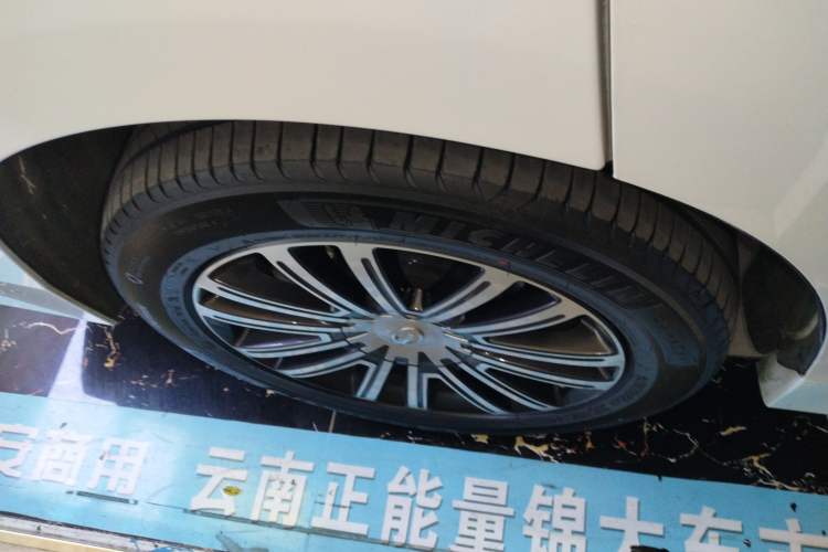 Used GAC Trumpchi M8 2023 Lingxiu Series 390T Prestige Edition Exterior 2