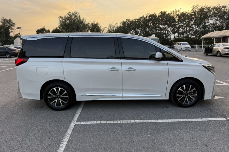 Used GAC Trumpchi M8 2023 Lingxiu Series 390T Deluxe Edition Exterior 3