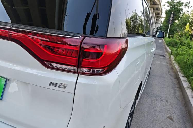 Used GAC Trumpchi M8 2023 Lingxiu Series 390T Deluxe Edition Exterior 3