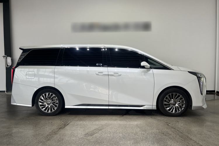 Used GAC Trumpchi M8 2023 Zongshi Series Dual-Motor YuZun Edition Exterior 3