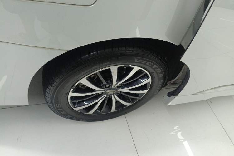 Used GAC Trumpchi M8 2023 Lingxiu Series 390T Deluxe Edition Exterior 3