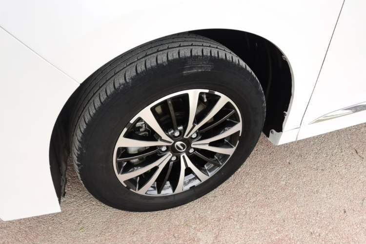 Used GAC Trumpchi M8 2023 Lingxiu Series 390T Deluxe Edition Exterior 4