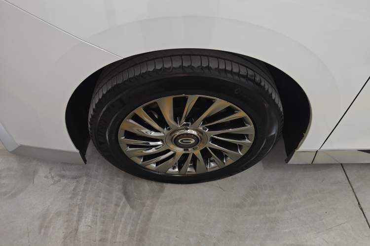 Used GAC Trumpchi M8 2023 Zongshi Series 400T Flagship Edition Exterior 4