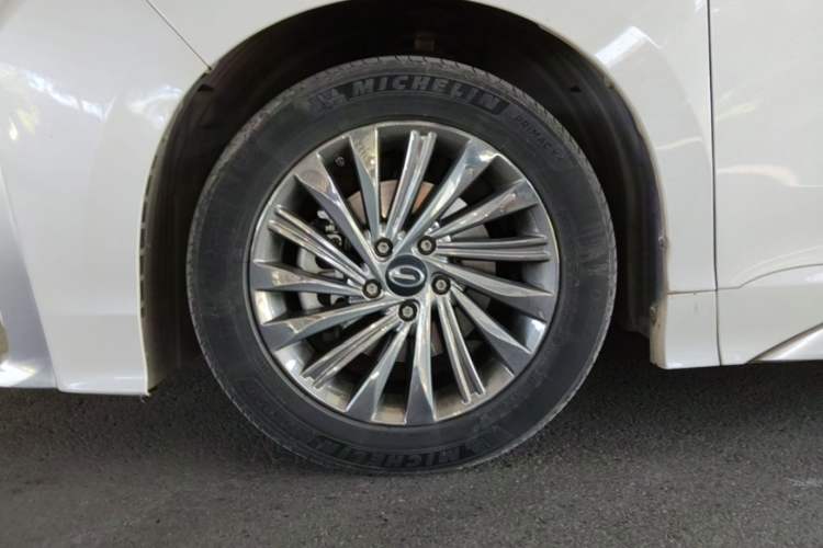 Used GAC Trumpchi M8 2023 Master Series 390T Ultimate Edition Exterior 4