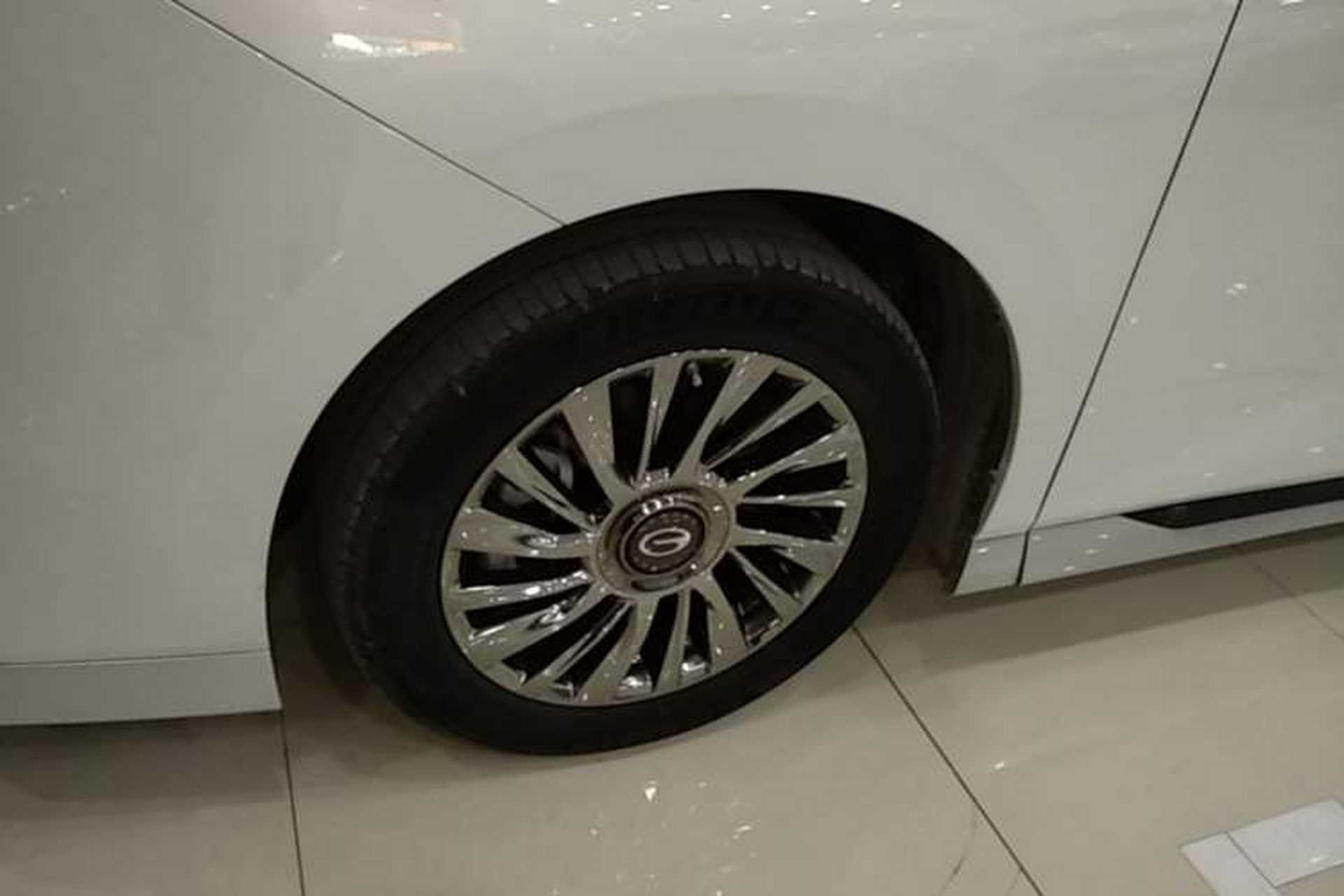Used GAC Trumpchi M8 2023 Zongshi Series Dual-Motor Supreme Edition Exterior 4