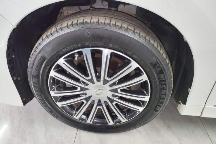 Used GAC Trumpchi M8 2023 Lingxiu Series 390T Prestige Edition Exterior 4