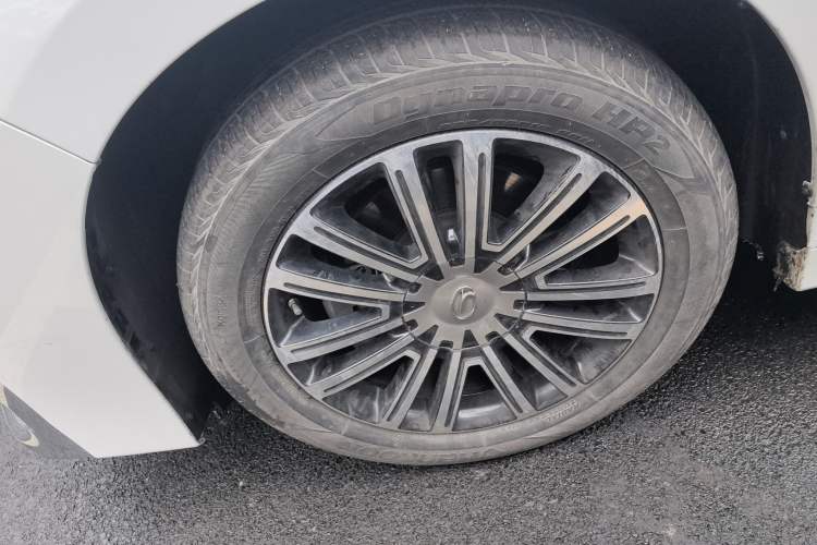 Used GAC Trumpchi M8 2023 Lingxiu Series 390T Prestige Edition Exterior 4