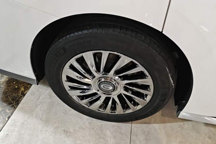 Used GAC Trumpchi M8 2023 Zongshi Series 400T Ultimate Edition Exterior 5