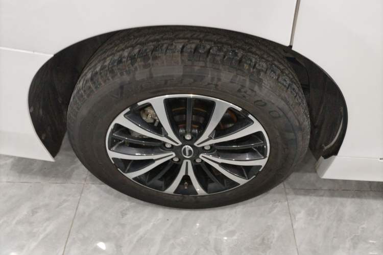 Used GAC Trumpchi M8 2023 Lingxiu Series 390T Deluxe Edition Exterior 5