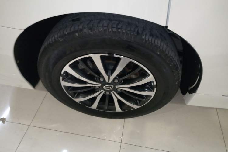 Used GAC Trumpchi M8 2023 Lingxiu Series 390T Deluxe Edition Exterior 5