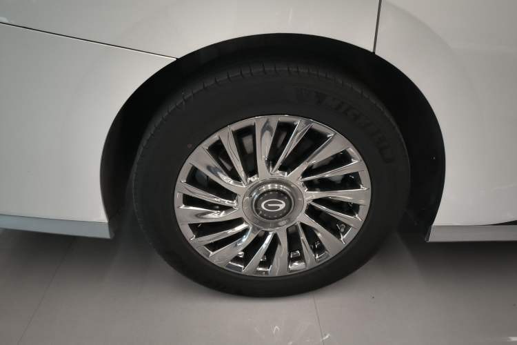 Used GAC Trumpchi M8 2023 Zongshi Series 400T Ultimate Edition Exterior 5