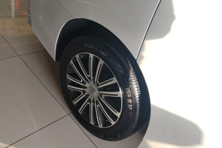 Used GAC Trumpchi M8 2023 Lingxiu Series 390T Prestige Edition Exterior 5