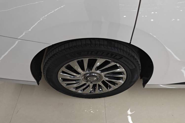 Used GAC Trumpchi M8 2023 Zongshi Series 400T Flagship Edition Exterior 5