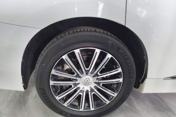 Used GAC Trumpchi M8 2023 Lingxiu Series 390T Prestige Edition Exterior 5