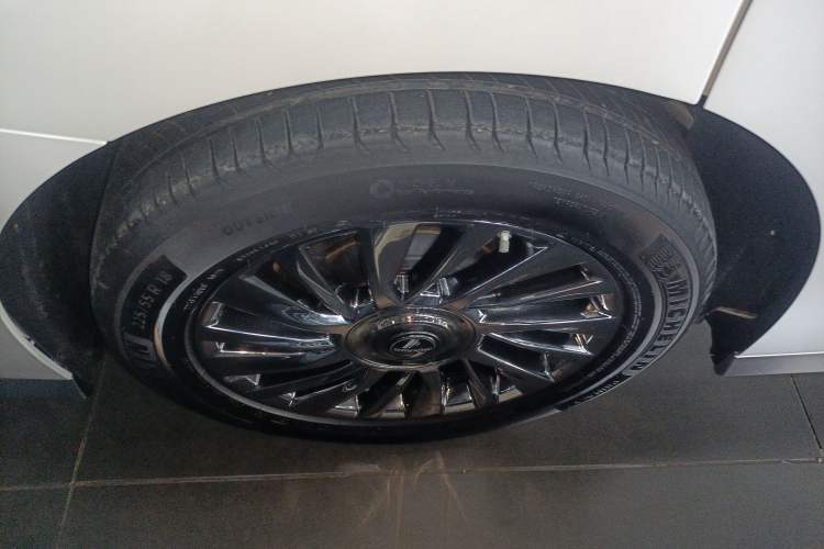 Used GAC Trumpchi M8 2023 Zongshi Series 400T Flagship Edition Exterior 5