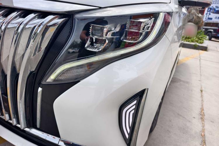 Used GAC Trumpchi M8 2023 Lingxiu Series 390T Deluxe Edition Exterior 5