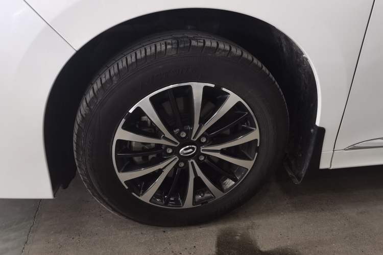 Used GAC Trumpchi M8 2023 Lingxiu Series 390T Luxury Edition Exterior 7
