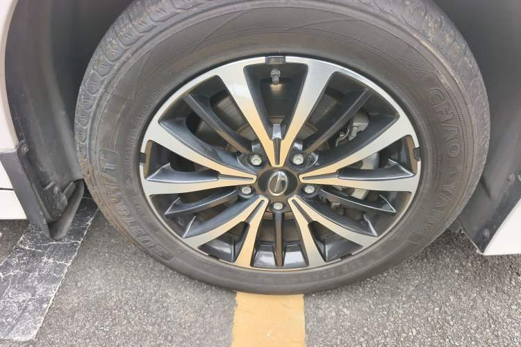Used GAC Trumpchi M8 2023 Lingxiu Series 390T Deluxe Edition Exterior 7