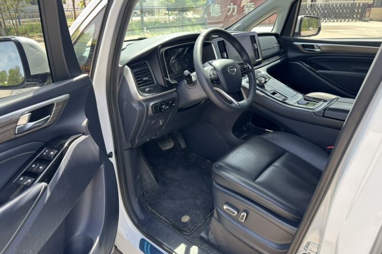Used GAC Trumpchi M8 2023 Lingxiu Series 390T Prestige Edition Exterior 7