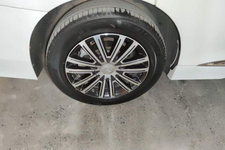 Used GAC Trumpchi M8 2023 Lingxiu Series 390T Ultimate Edition Exterior 8