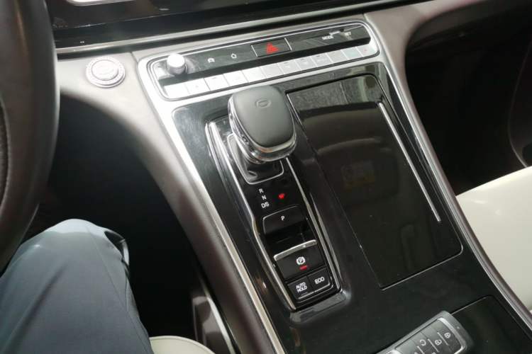 Used GAC Trumpchi M8 2023 Lingxiu Series 390T Deluxe Edition Gear Lever