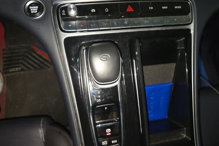 Used GAC Trumpchi M8 2023 Lingxiu Series 390T Prestige Edition Gear Lever