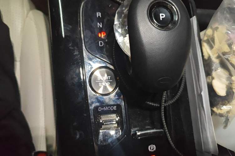 Used GAC Trumpchi M8 2023 Zongshi Series Dual-Motor YuZun Edition Gear Lever