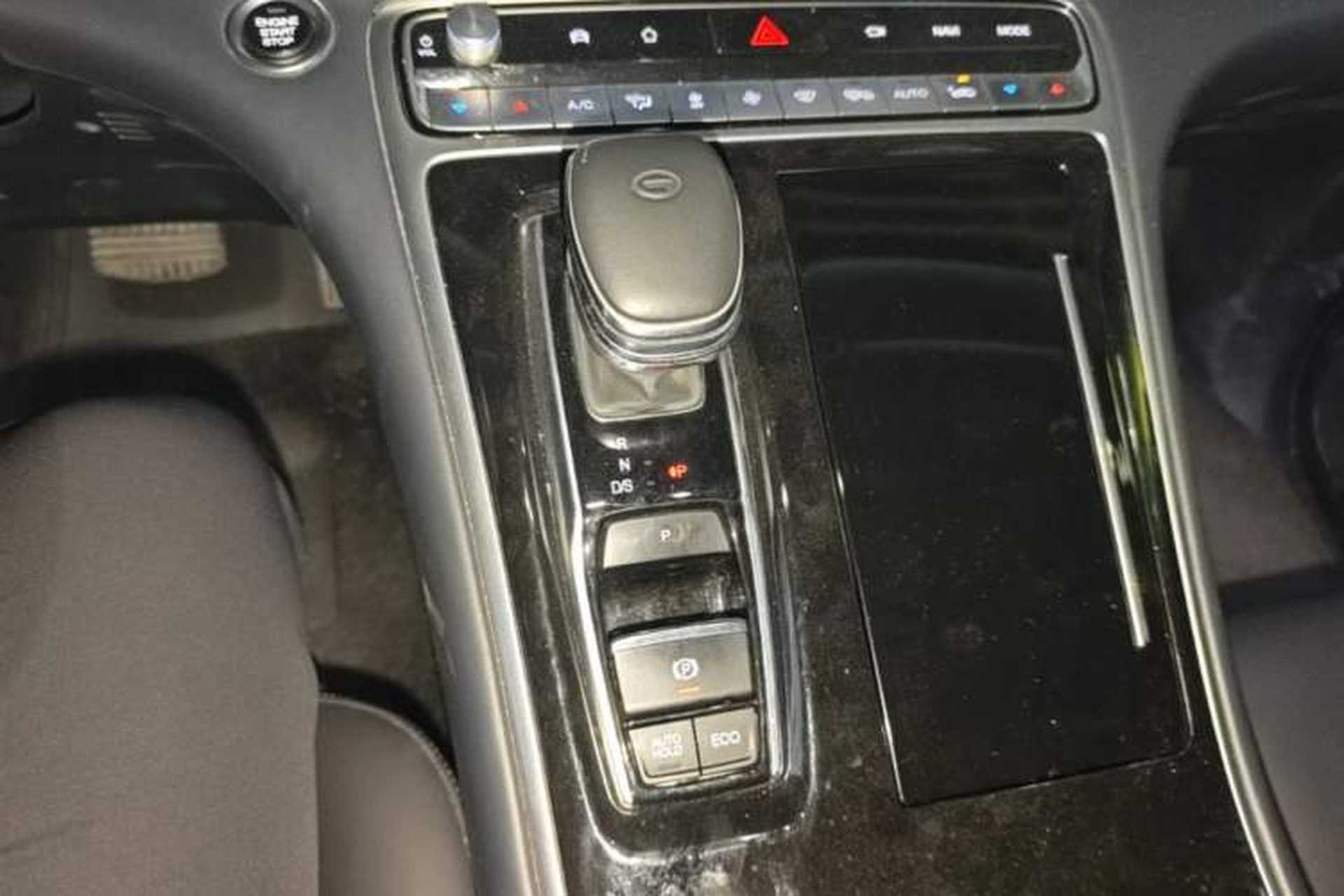Used GAC Trumpchi M8 2023 Lingxiu Series 390T Ultimate Edition Gear Lever