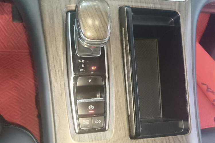 Used GAC Trumpchi M8 2023 Lingxiu Series 390T Deluxe Edition Gear Lever