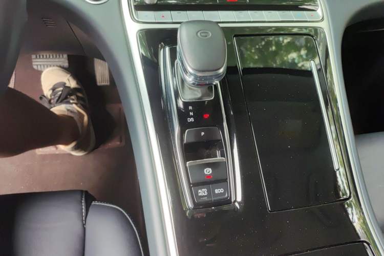 Used GAC Trumpchi M8 2023 Lingxiu Series 390T Deluxe Edition Gear Lever
