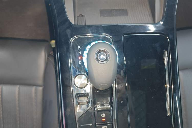 Used GAC Trumpchi M8 2023 Zongshi Series 400T Ultimate Edition Gear Lever