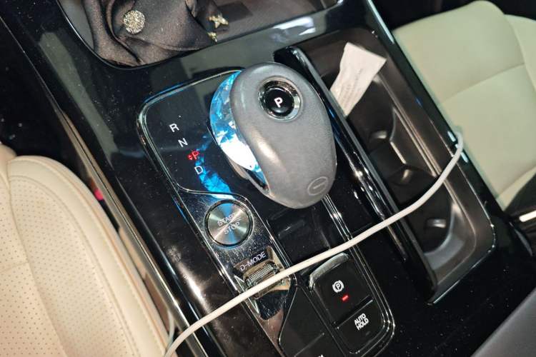 Used GAC Trumpchi M8 2023 Zongshi Series Dual-Motor YuZun Edition Gear Lever