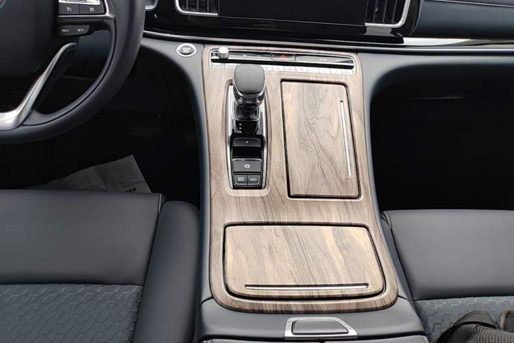 Used GAC Trumpchi M8 2023 Lingxiu Series 390T Luxury Edition Gear Lever